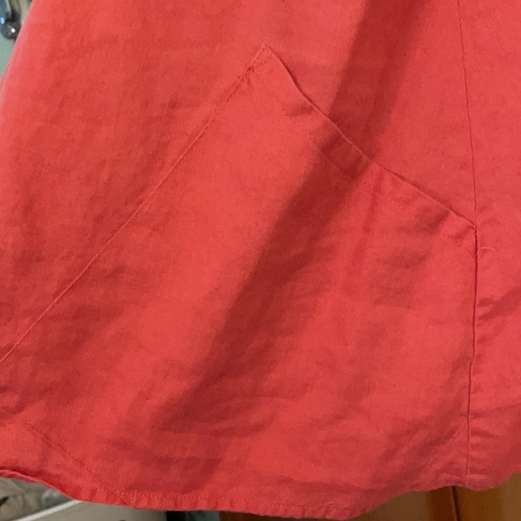 Red linen For Cynthia tunic - Picture 2 of 3